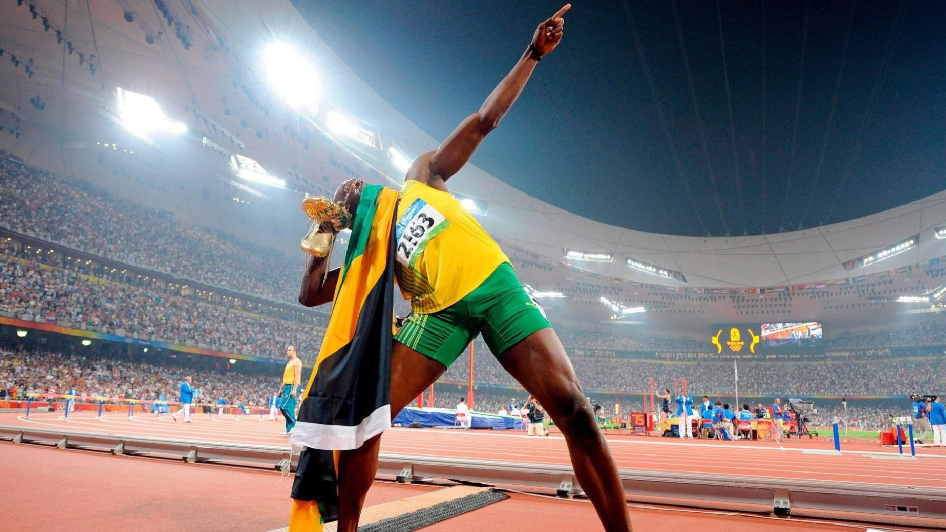 中超中国队复仇世界杯预选赛 球迷欢呼热烈,中超复赛时间